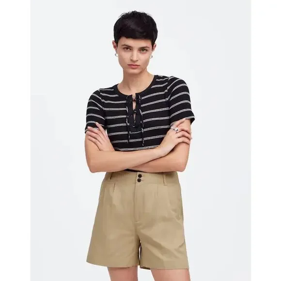 NWT Madewell The Drapey Twill Pleated Short Size 4